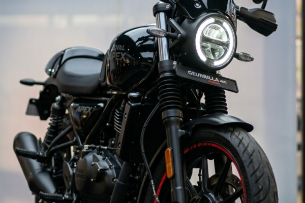Royal Enfield Guerrilla 450 Apex– ₹2.49 लाख में सबसे Sporty Roadster आ गया