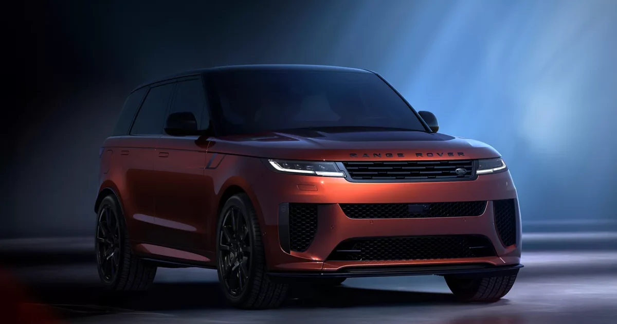 Range Rover Sport SV Base Variant — 635 HP V8 Twin-Turbo Engine, 6D Dynamics Suspension, ₹2.05 करोड़ कीमत