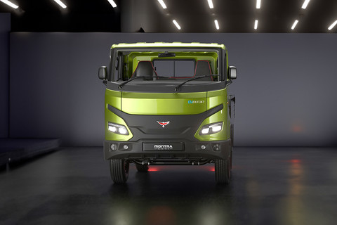Montra Electric EVIATOR Truck  ₹14.58 लाख, 300 km Range, 300 Nm — India का Best eSCV